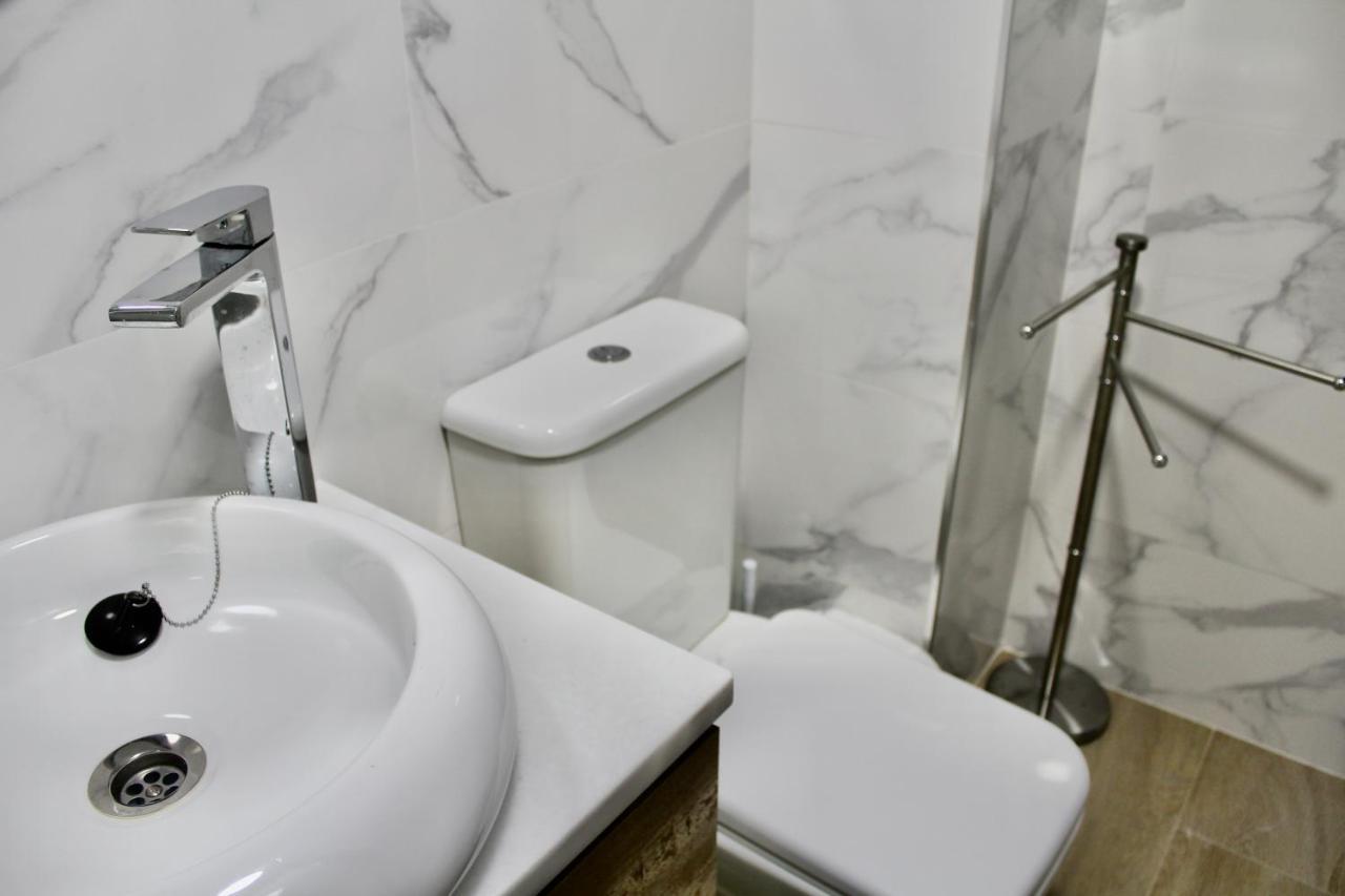 Wish Suite Basilica Seville Luaran gambar